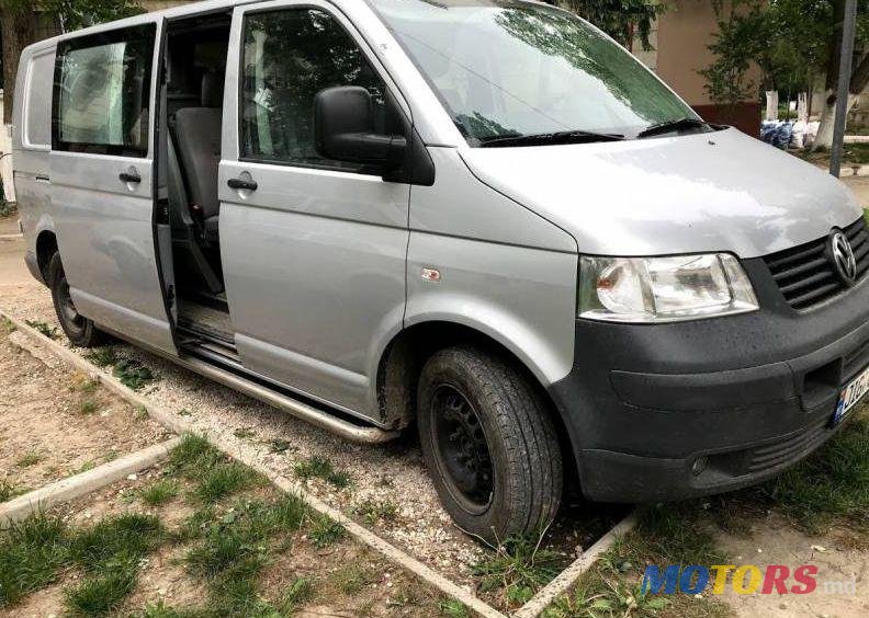 2008' Volkswagen Transporter photo #1