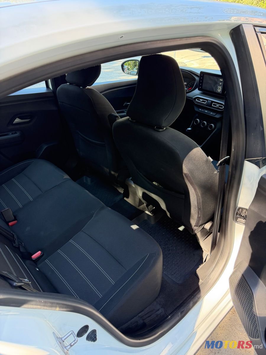 2024' Dacia Logan photo #3