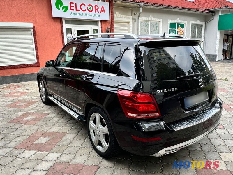 2014' Mercedes-Benz GLK-Class photo #6