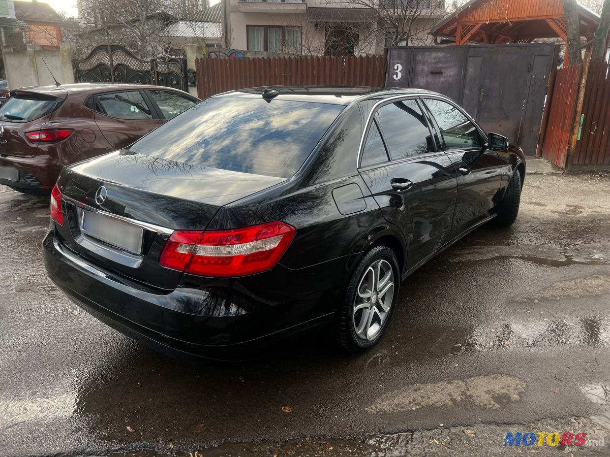 2011' Mercedes-Benz E Класс photo #6