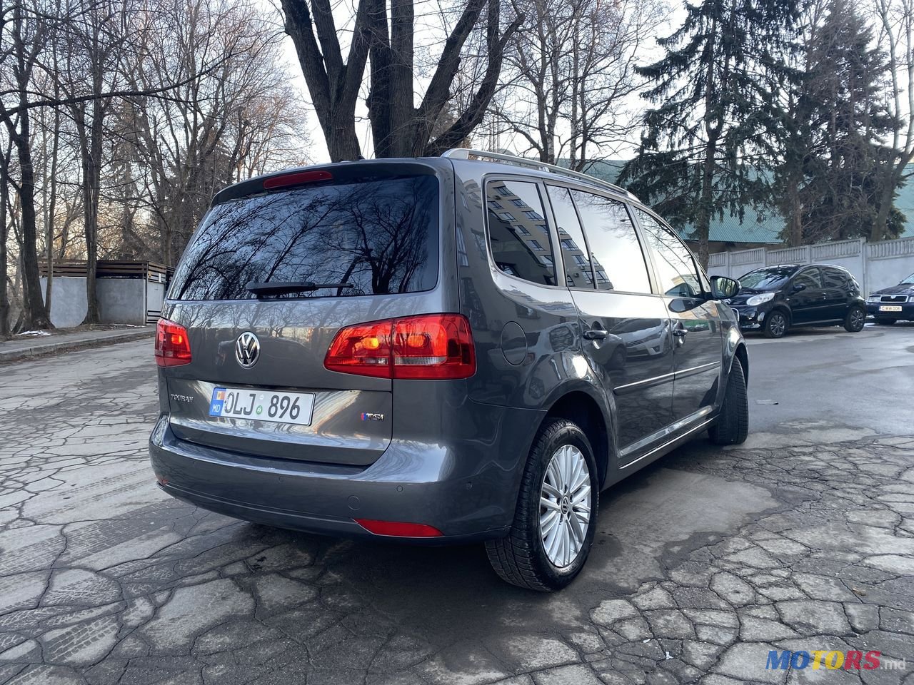 2015' Volkswagen Touran photo #3