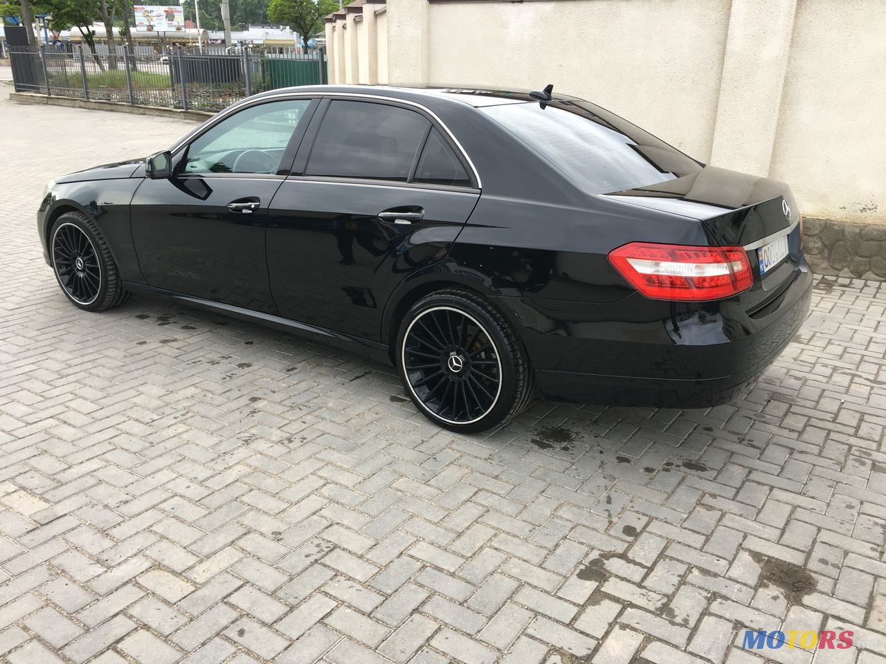 2011' Mercedes-Benz E Класс photo #4