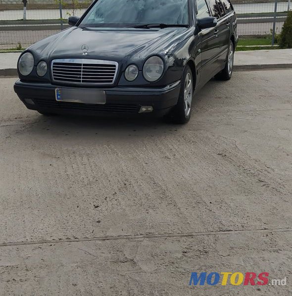 2000' Mercedes-Benz E Класс photo #3