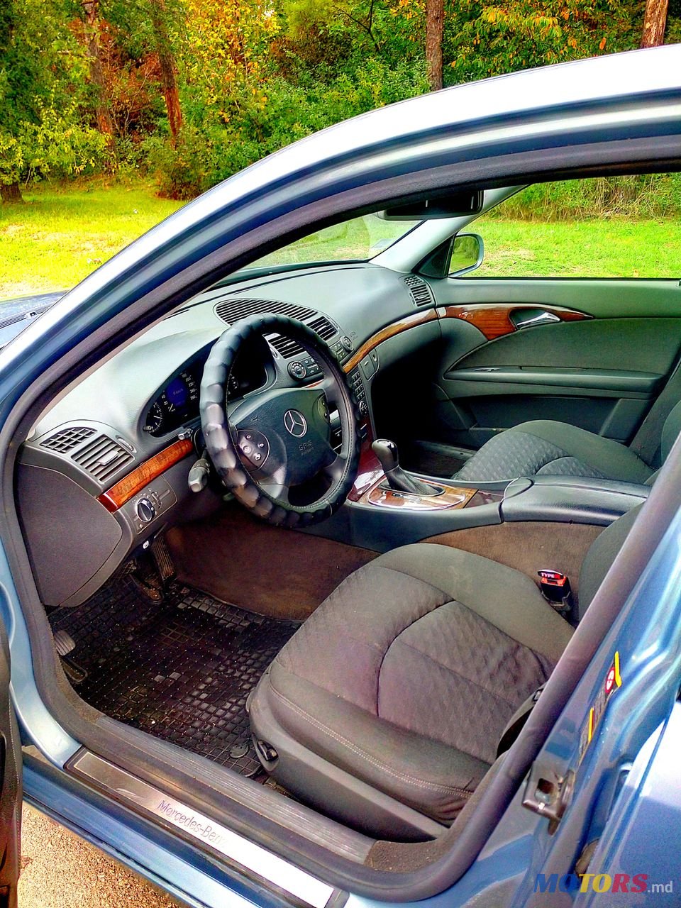 2004' Mercedes-Benz E-Class 220 photo #4