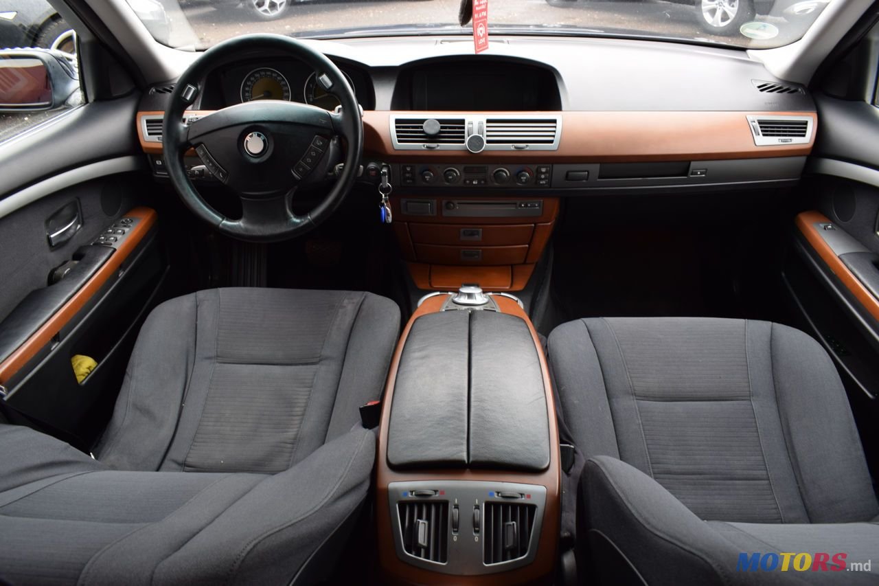 2003' BMW 7 Series photo #2