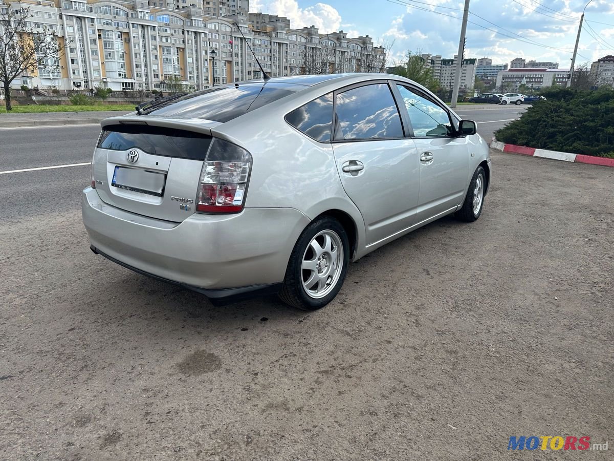 2006' Toyota Prius photo #3