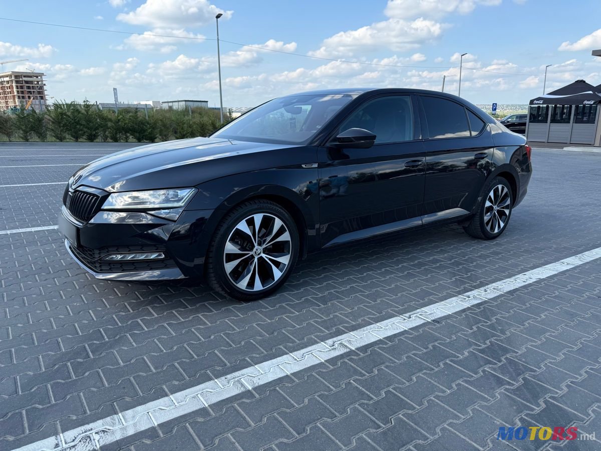 2019' Skoda Superb photo #2