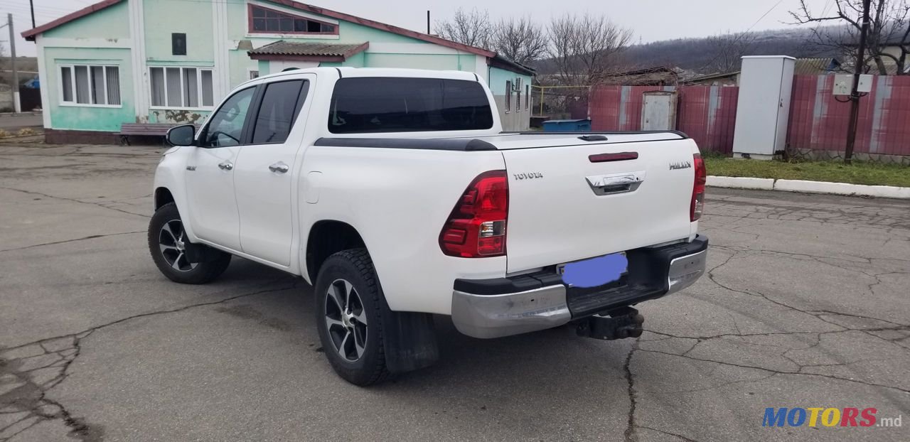 2017' Toyota Hilux photo #1