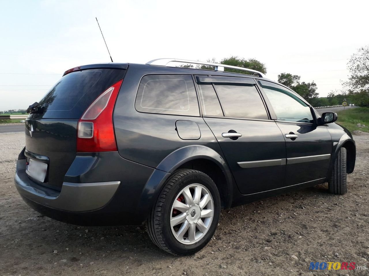 2007' Renault Megane photo #6