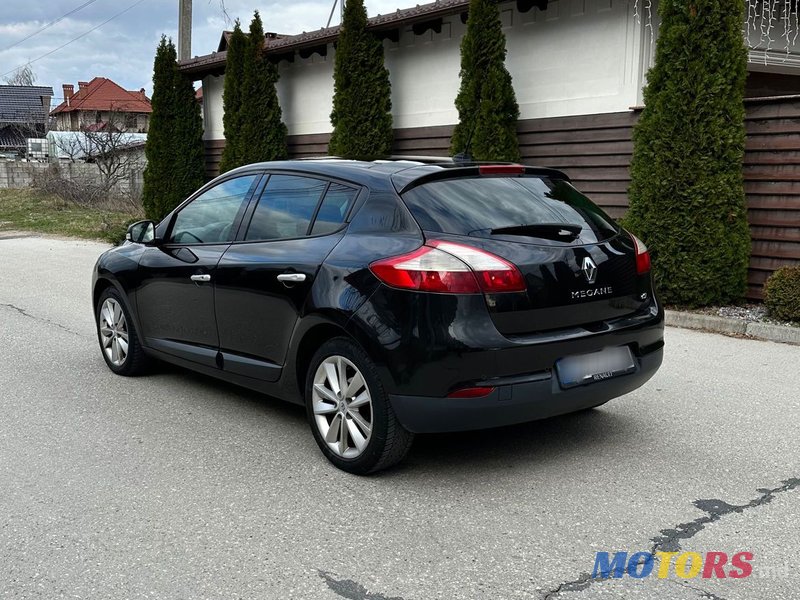 2010' Renault Megane photo #4
