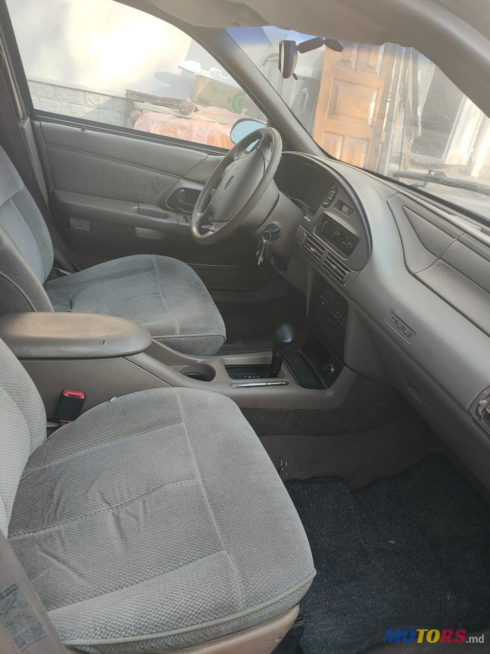 1994' Ford Taurus photo #5