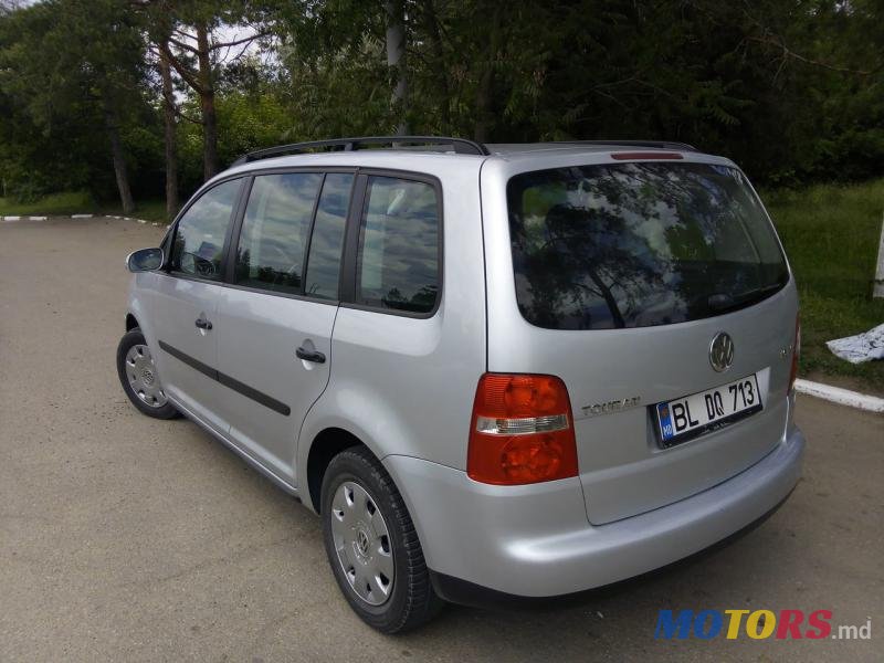 2003' Volkswagen Touran photo #6
