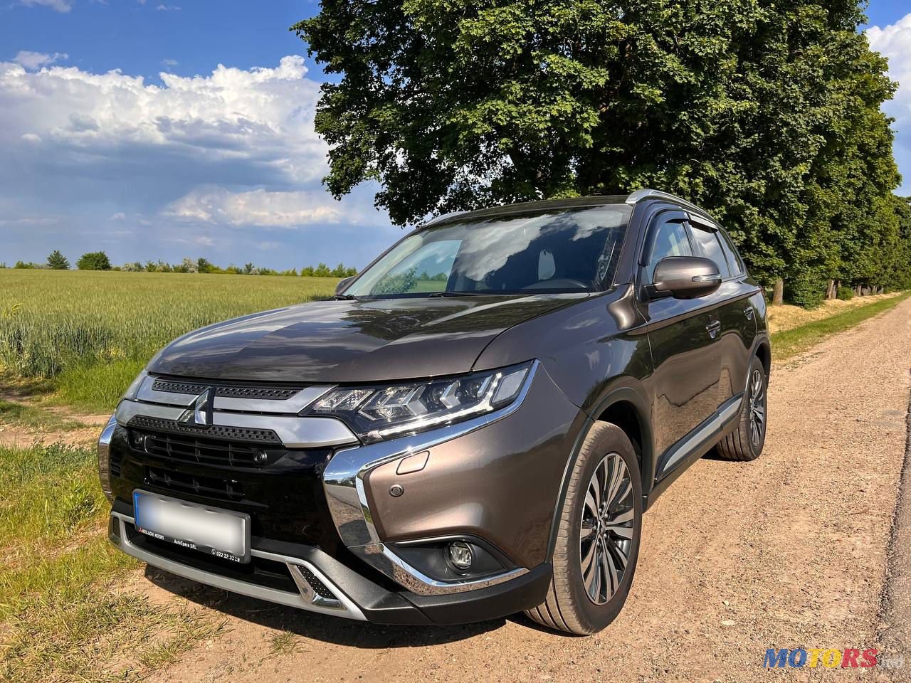 2018' Mitsubishi Outlander photo #1