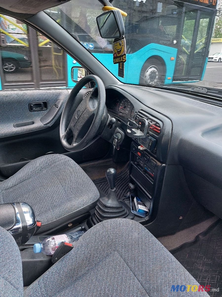 1995' Nissan Sunny photo #4