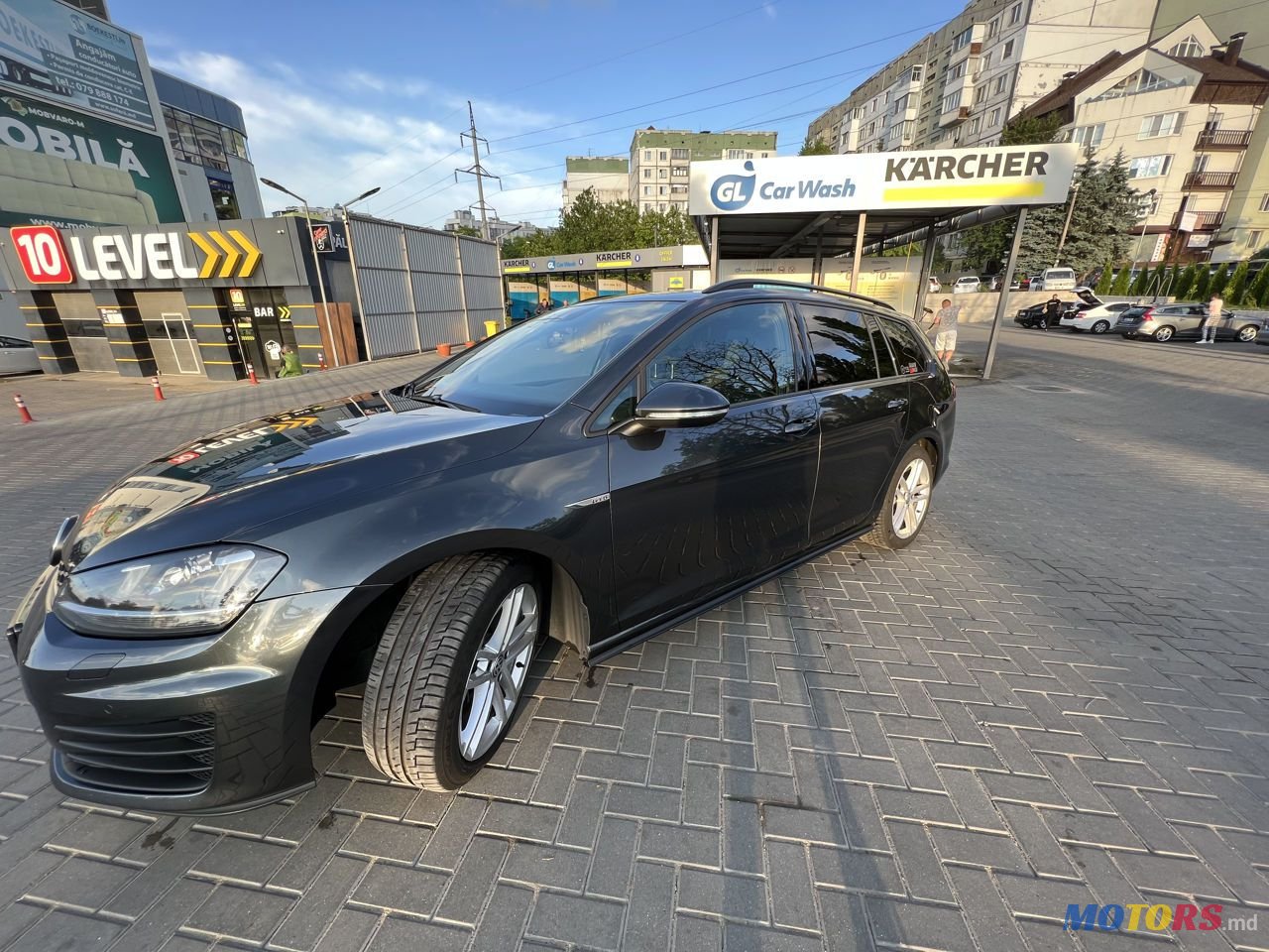 2015' Volkswagen Golf photo #2