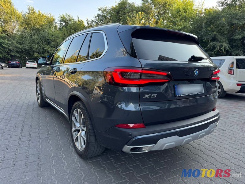 2022' BMW X5 photo #3