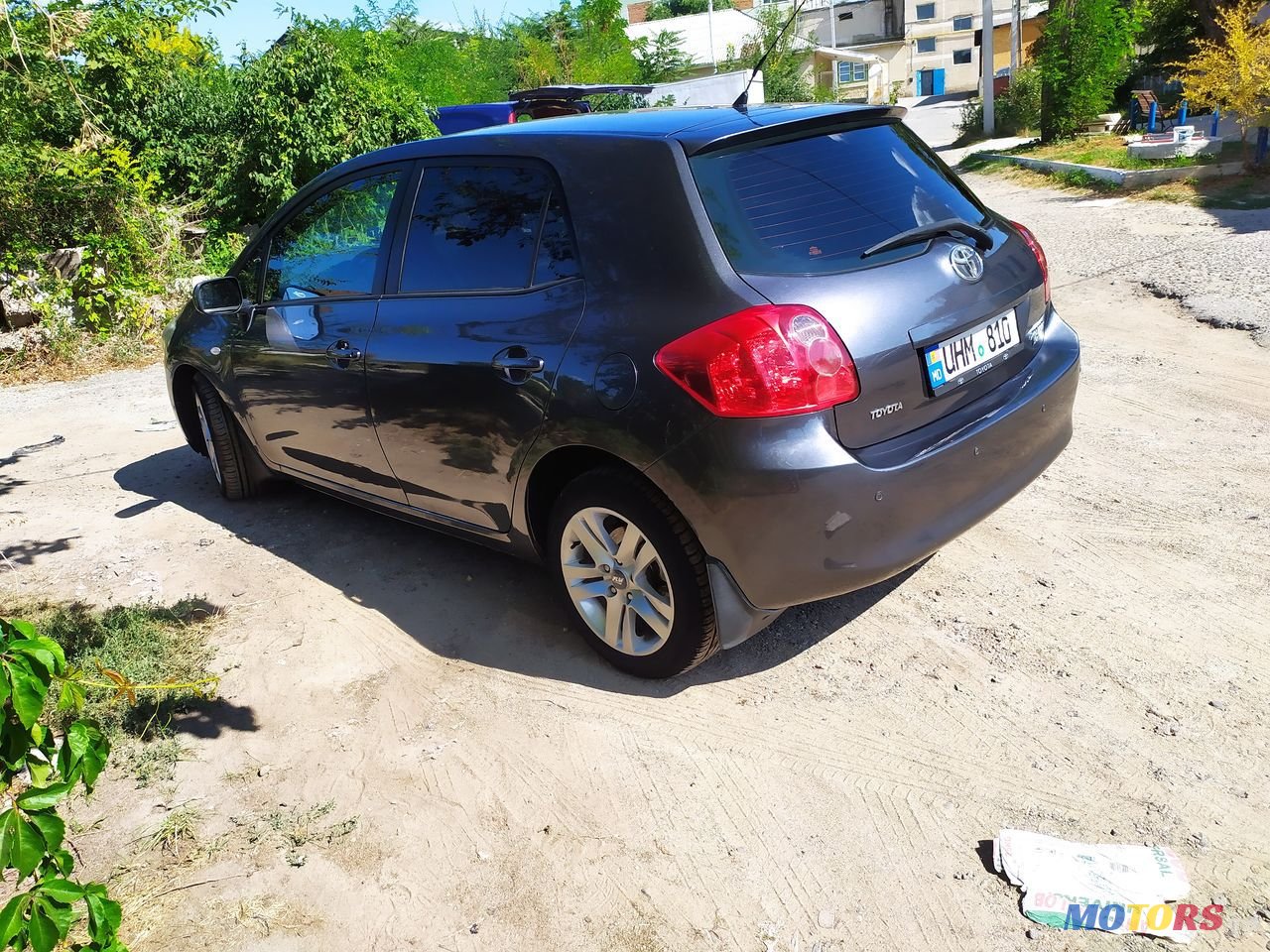 2007' Toyota Auris photo #1