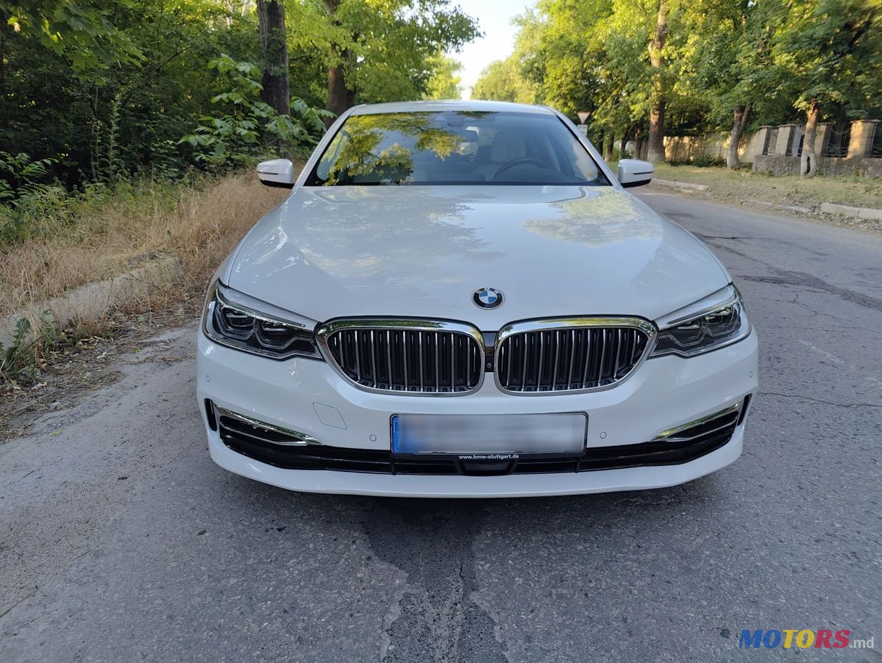 2019' BMW 5 Series photo #2