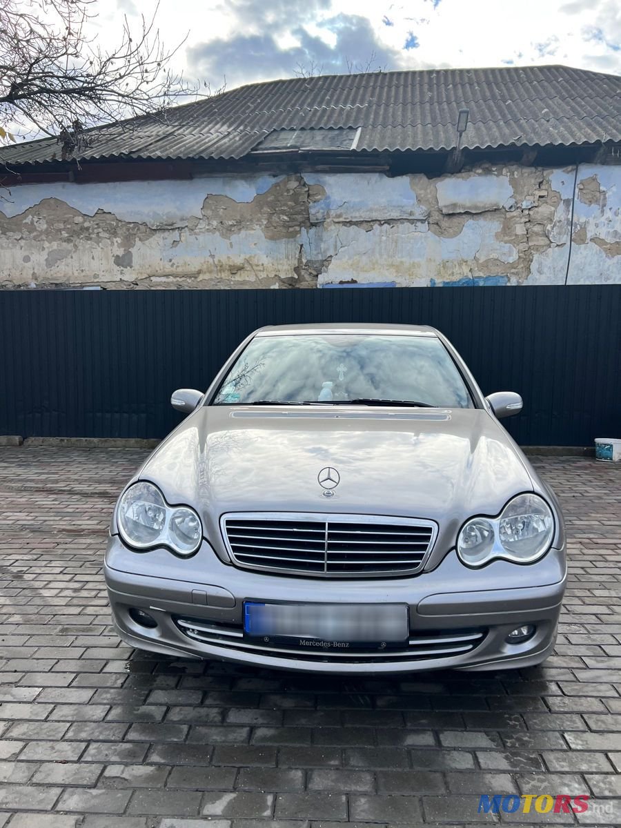2006' Mercedes-Benz C-Class photo #1