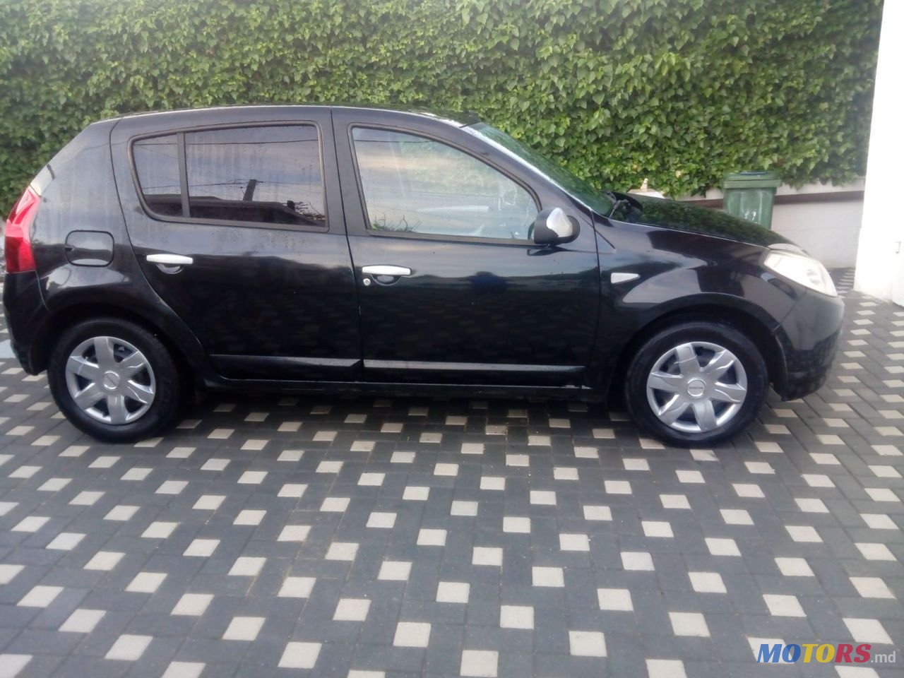 2010' Dacia Sandero photo #1