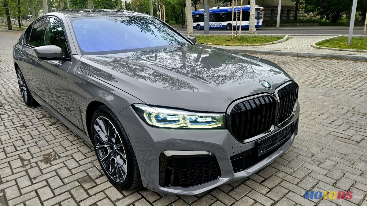 2020' BMW 7 Series photo #4