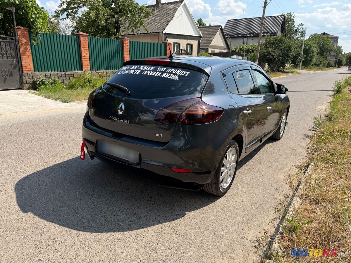 2009' Renault Megane photo #5