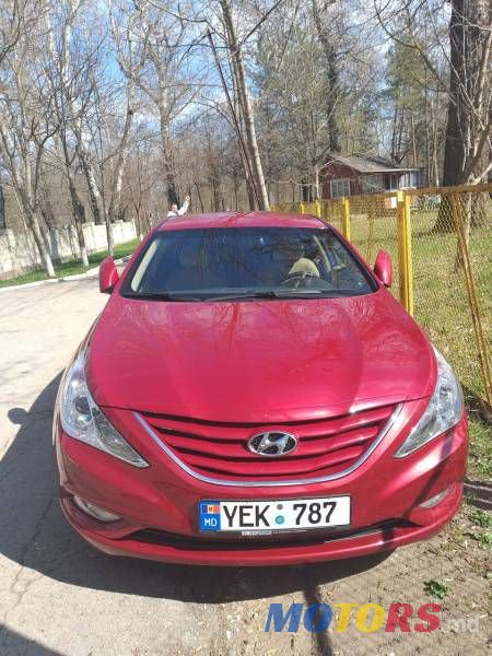 2011' Hyundai Sonata photo #1