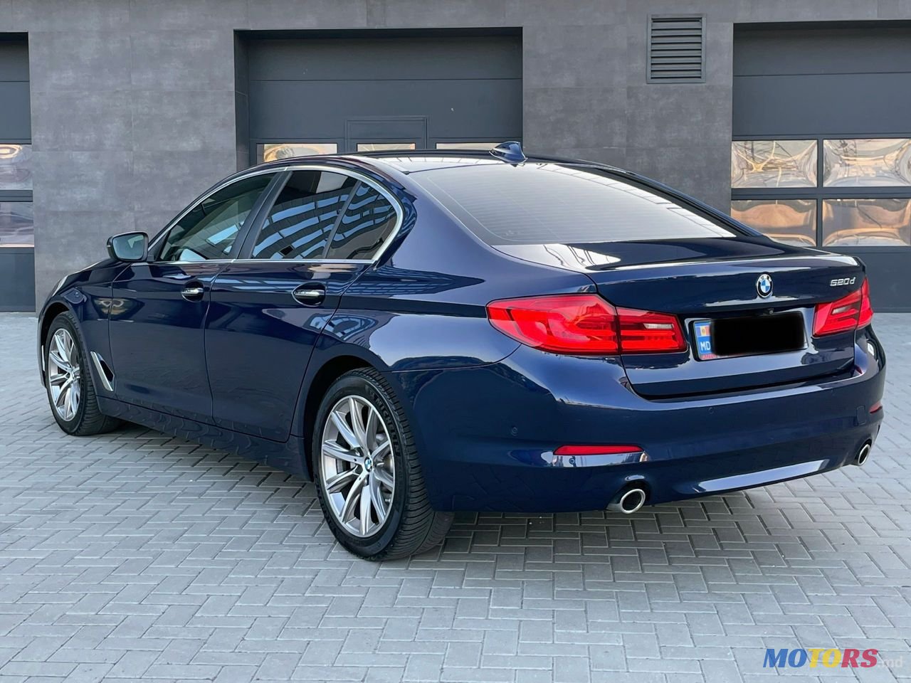 2018' BMW 5 Series photo #2