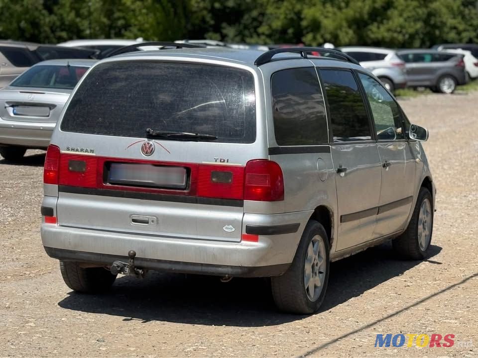2001' Volkswagen Sharan photo #4