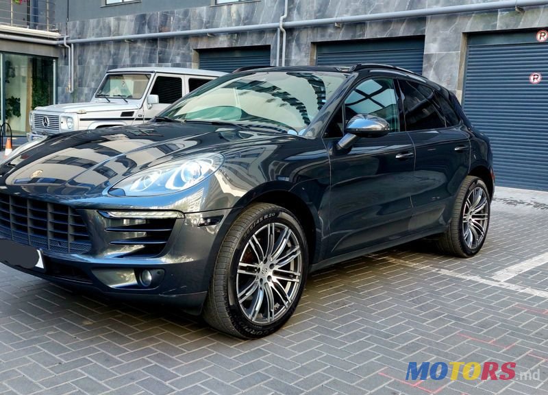 2017' Porsche Macan photo #2