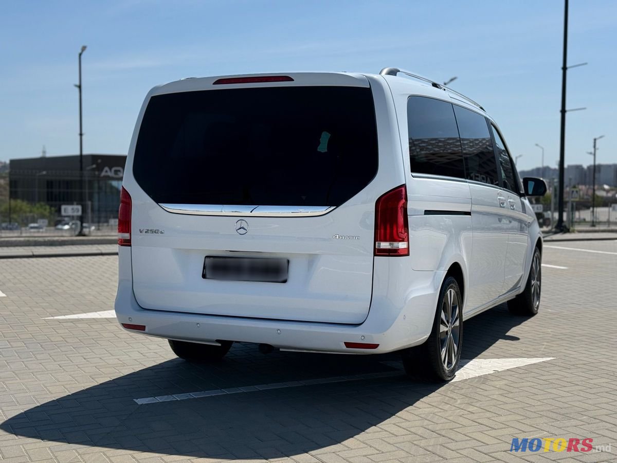 2018' Mercedes-Benz V-Class photo #6