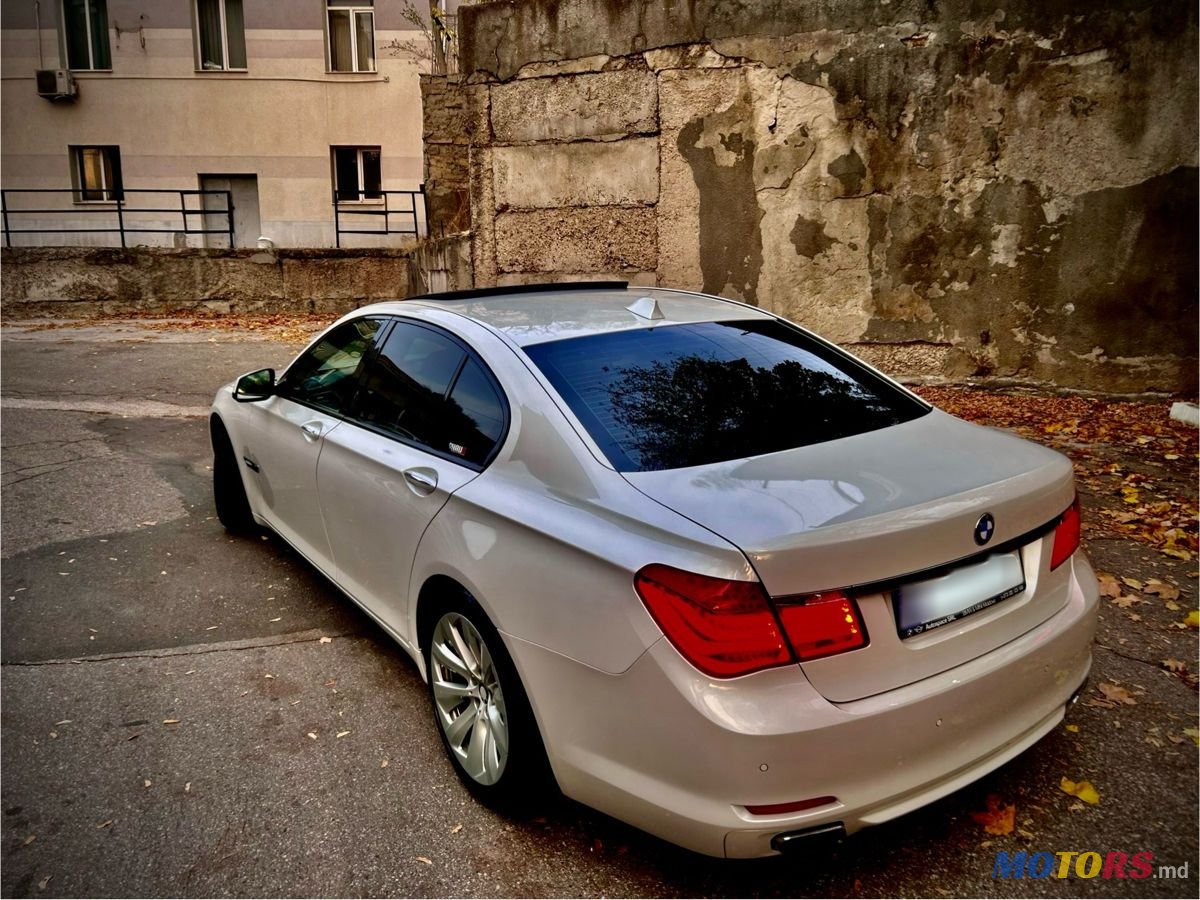2010' BMW 7 Series photo #3