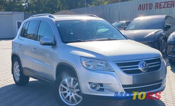 2008' Volkswagen Tiguan photo #2