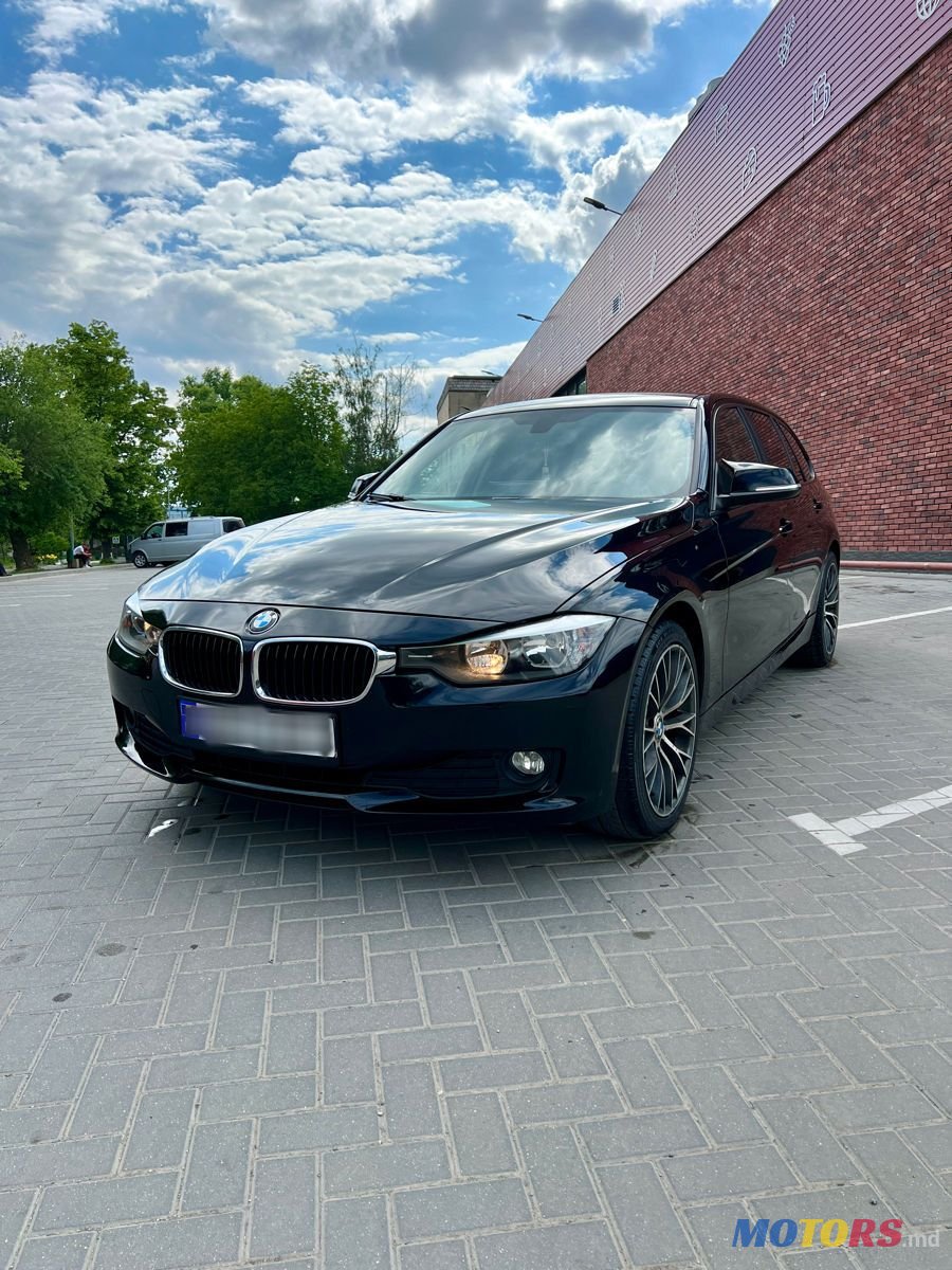 2013' BMW 3 Series photo #2