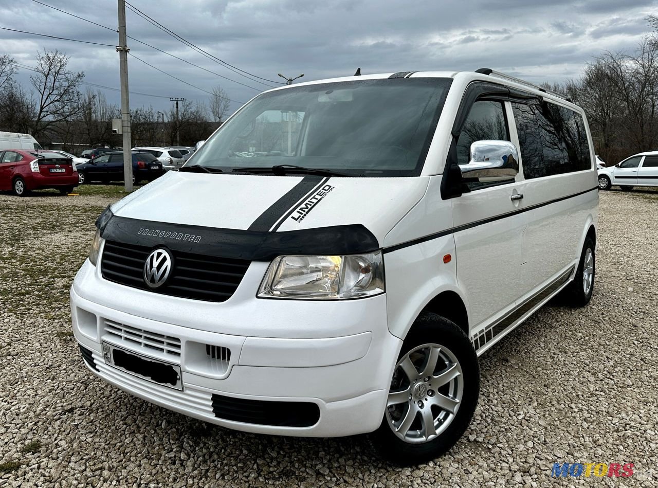 2005' Volkswagen Transporter photo #1