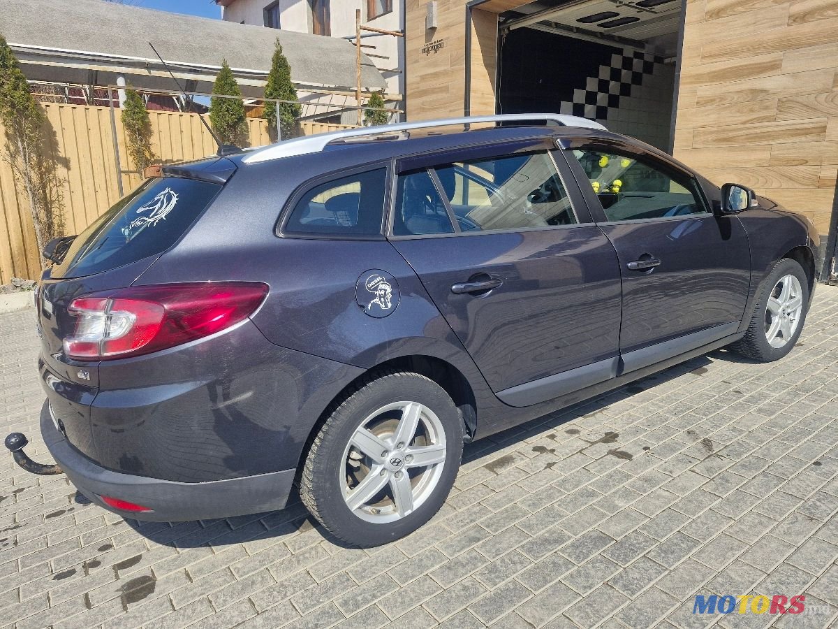 2014' Renault Megane photo #4