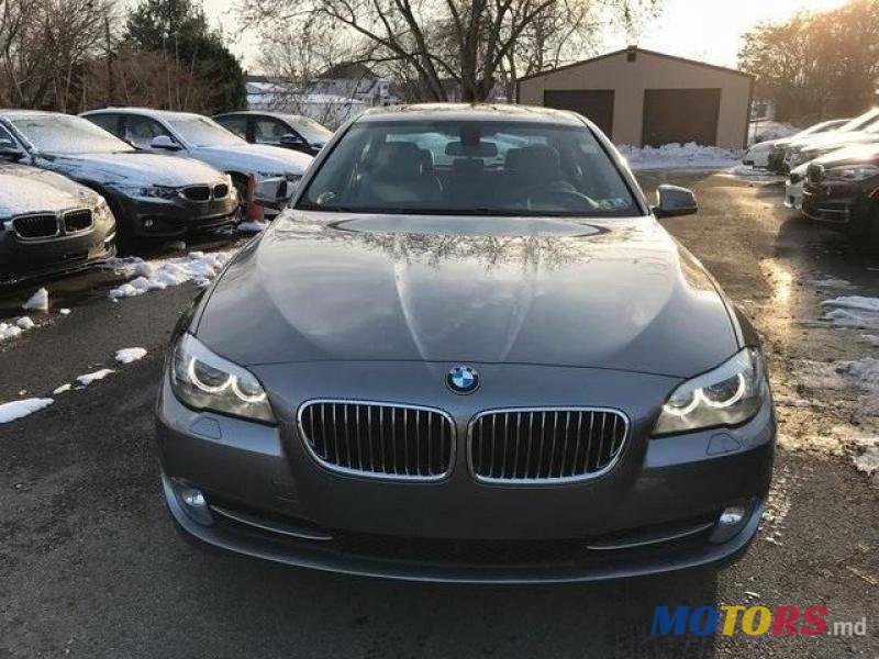 2013' BMW 5 Series photo #1