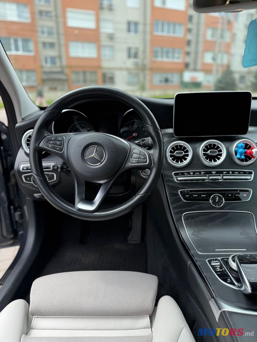 2015' Mercedes-Benz C-Class photo #6