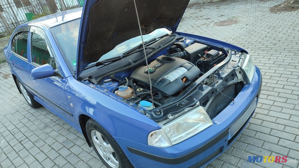 2002' Skoda Octavia photo #6