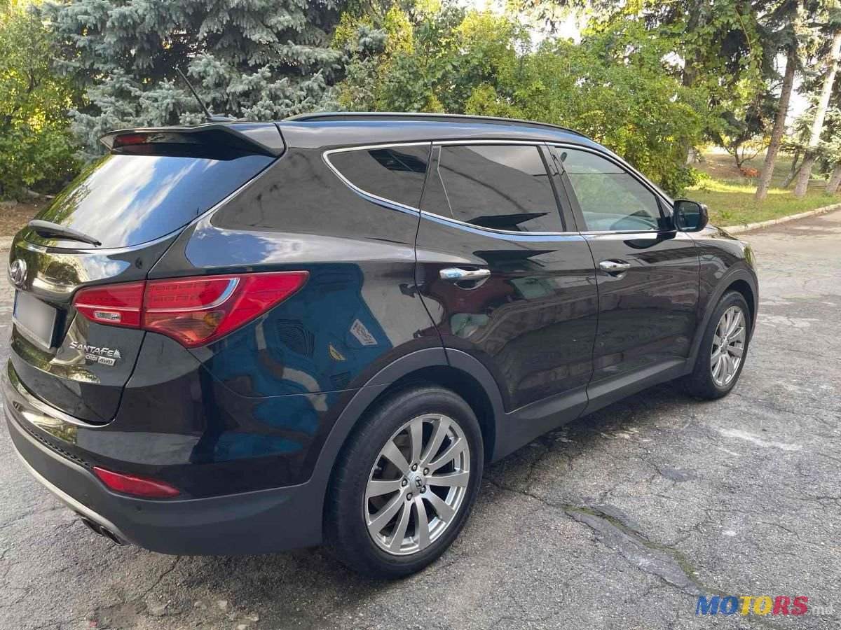 2014' Hyundai Santa Fe photo #2