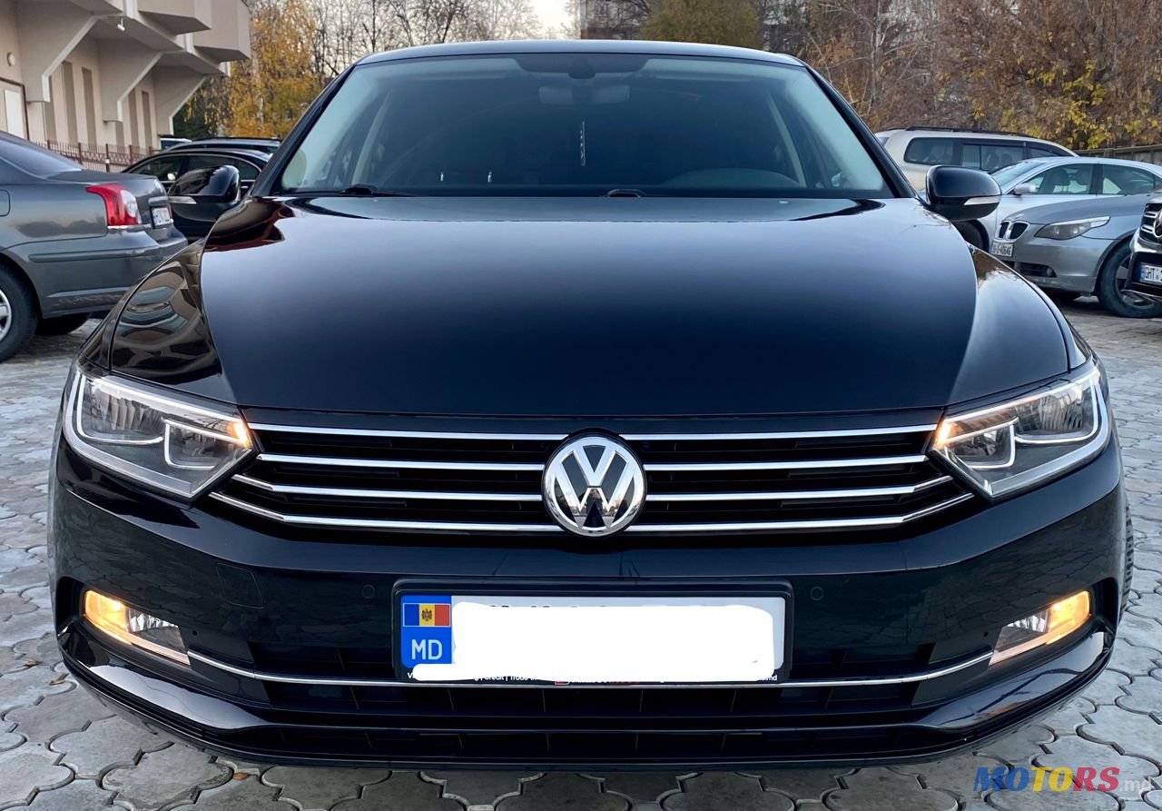 2018' Volkswagen Passat photo #2