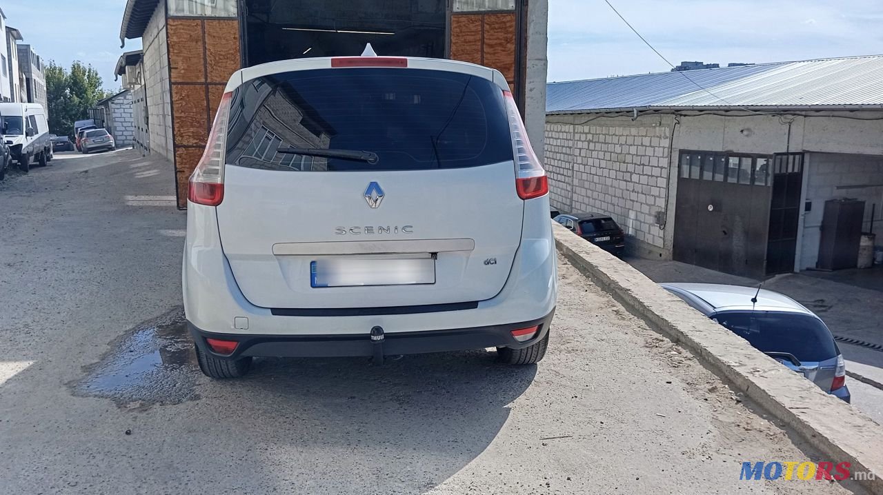 2009' Renault Grand Scenic photo #3