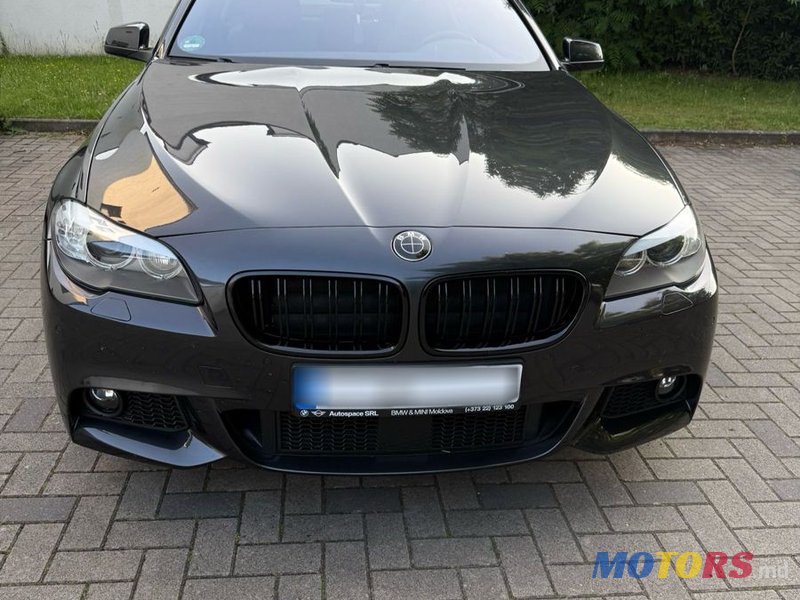2012' BMW 5 Series photo #2