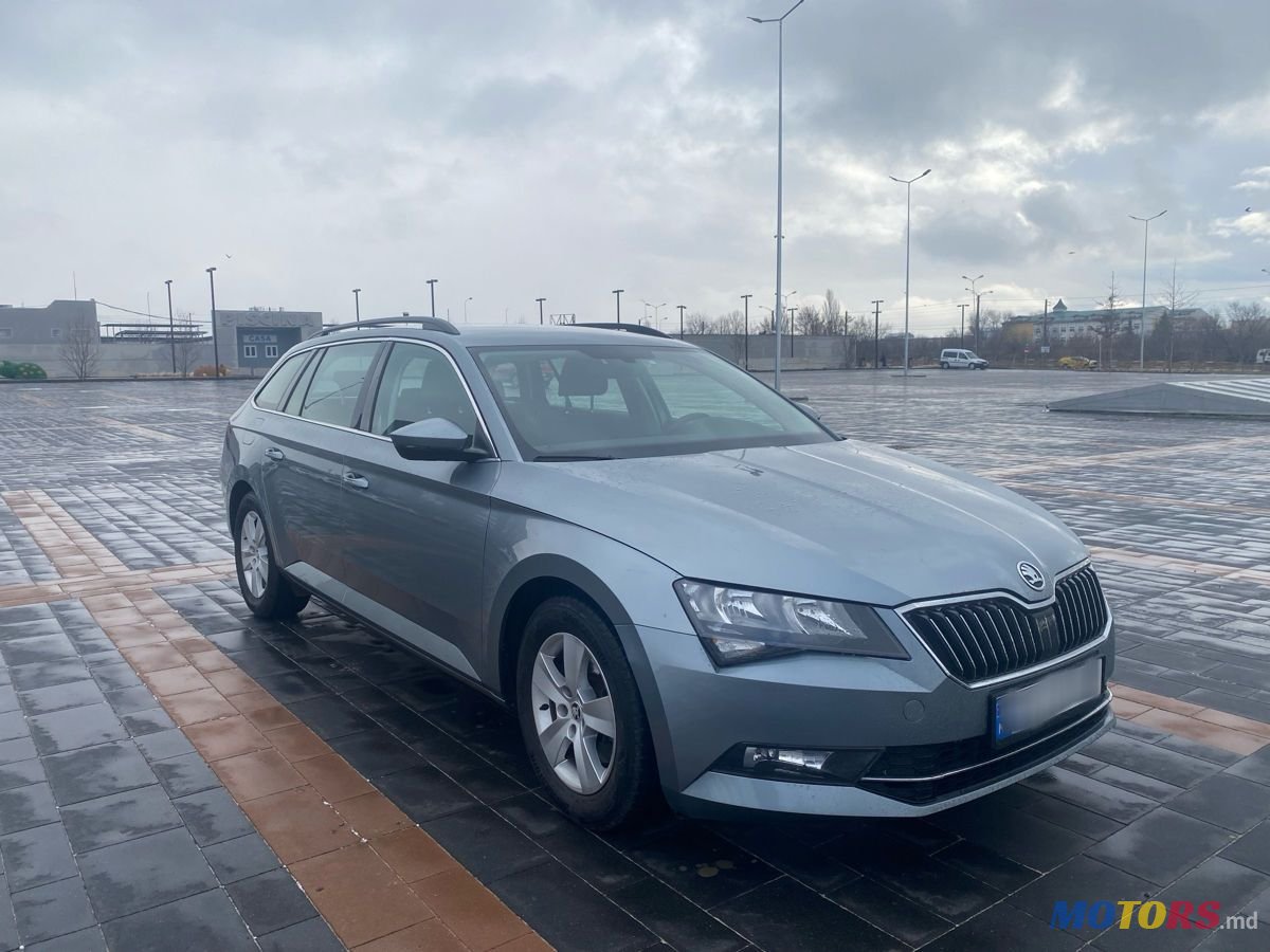 2018' Skoda Superb photo #1