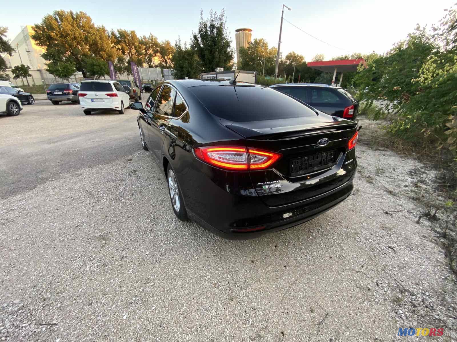 2014' Ford Fusion Energi photo #3