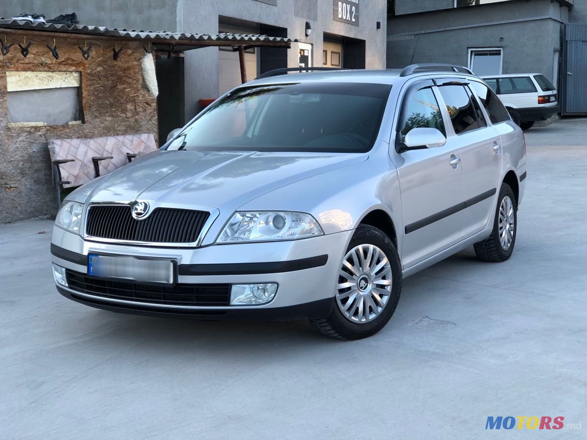 2006' Skoda Octavia photo #2