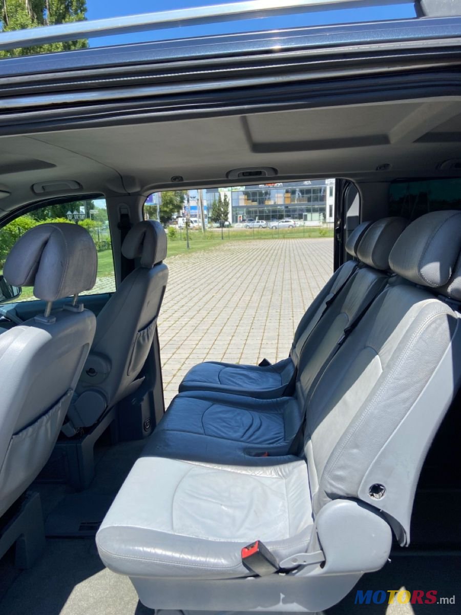 2005' Mercedes-Benz Viano photo #6