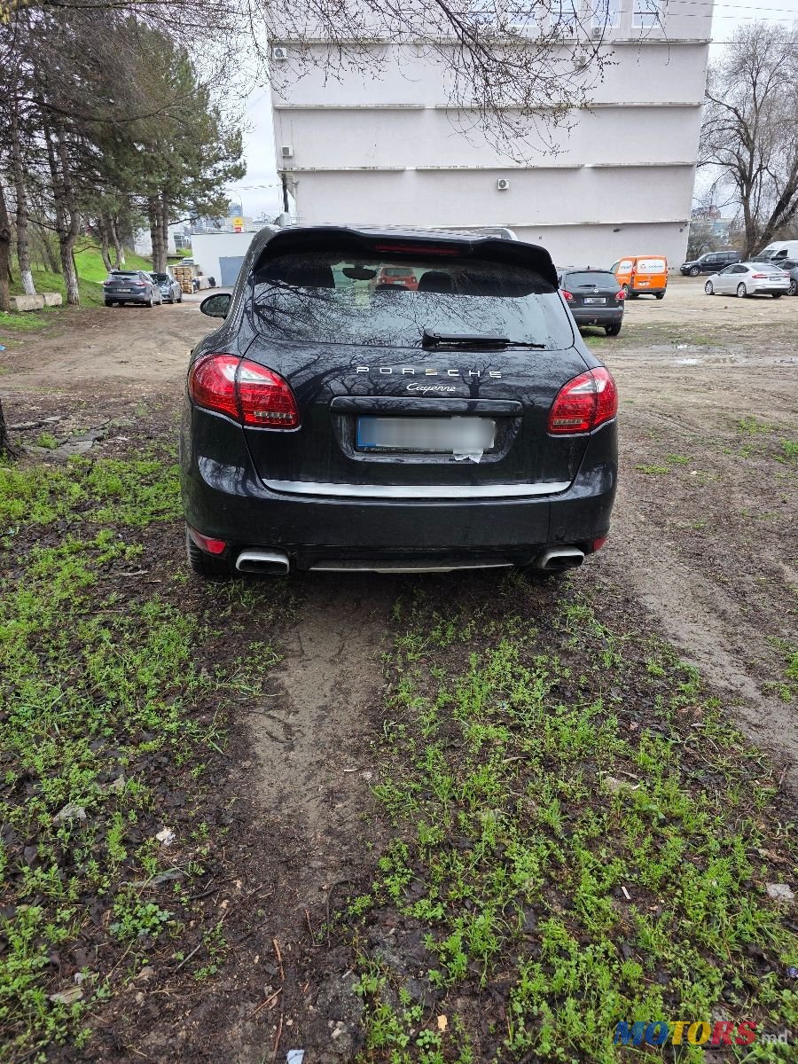 2013' Porsche Cayenne photo #6