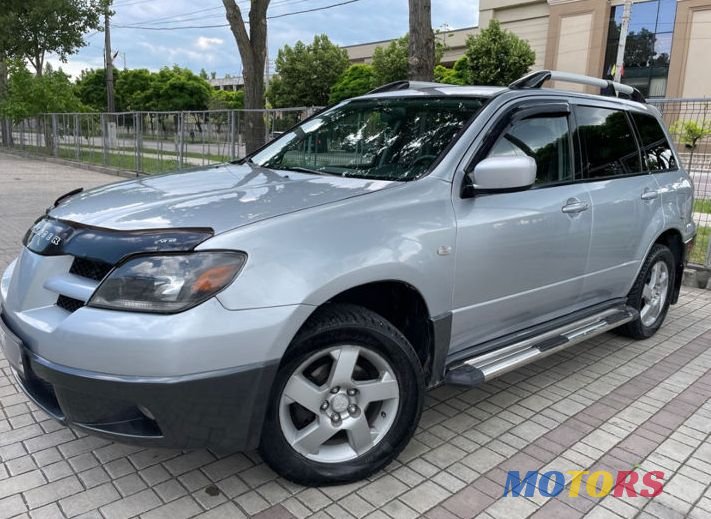 2004' Mitsubishi Outlander photo #1
