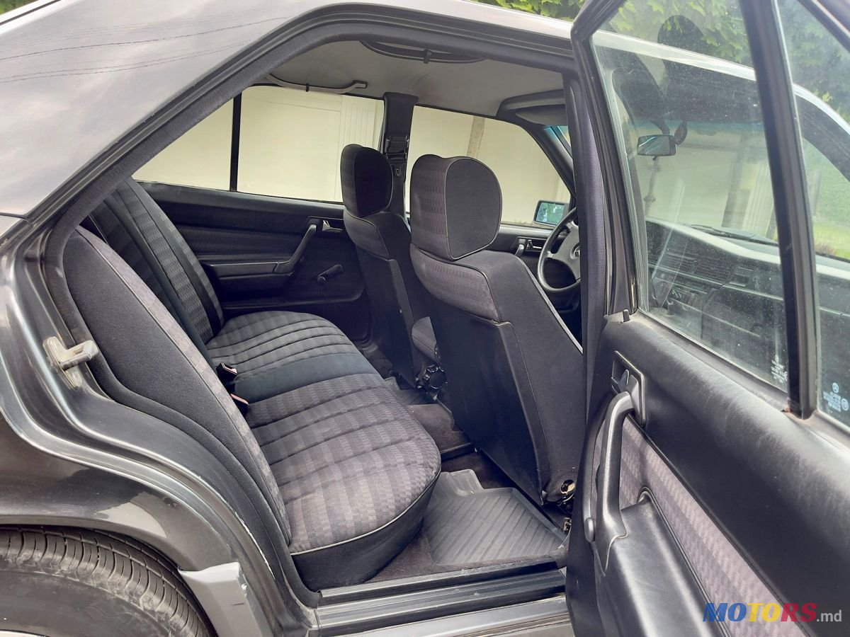 1990' Mercedes-Benz 190 photo #5